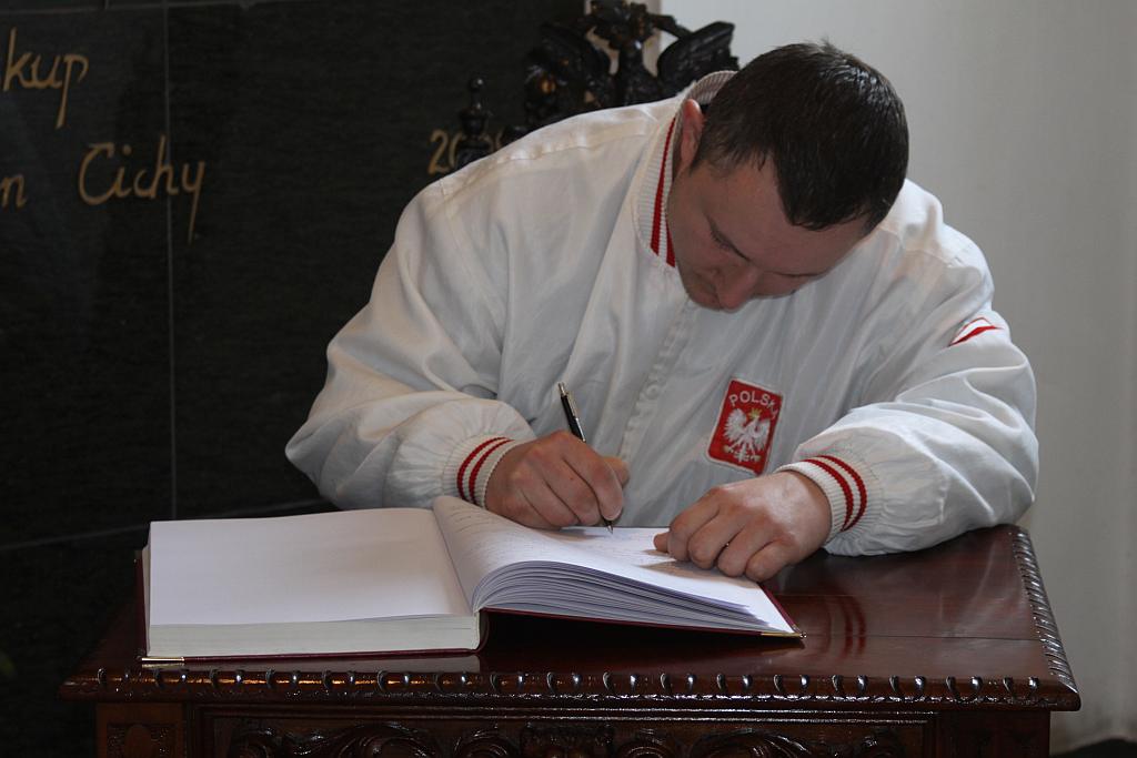 Złóż kondolencje w Ratuszu