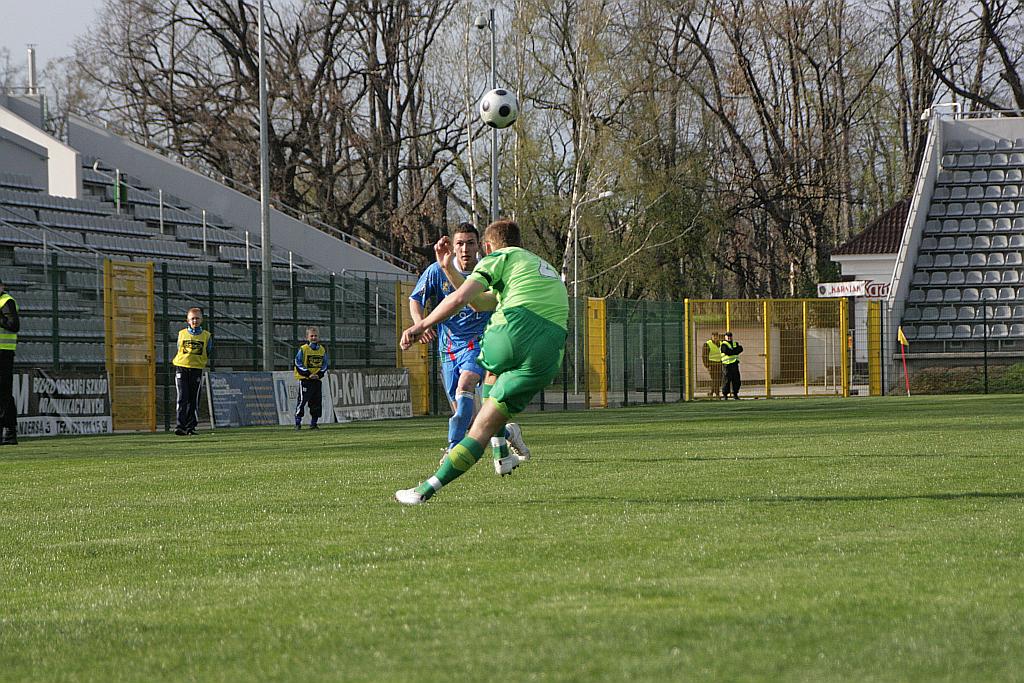 Miedź słabsza w derbach od Górnika