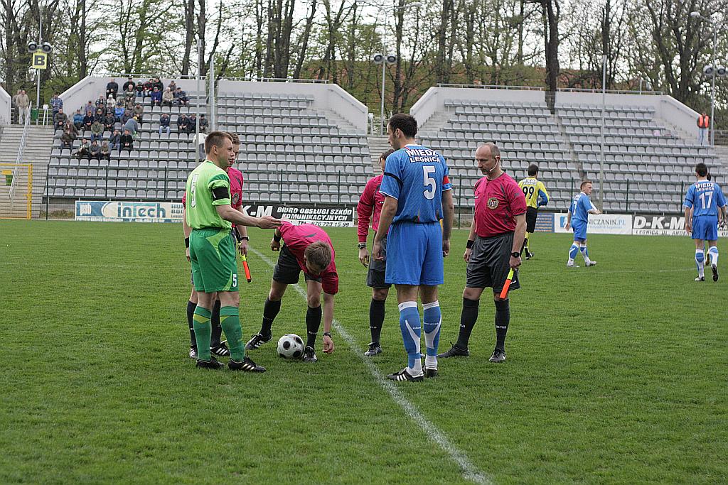 Miedź słabsza w derbach od Górnika