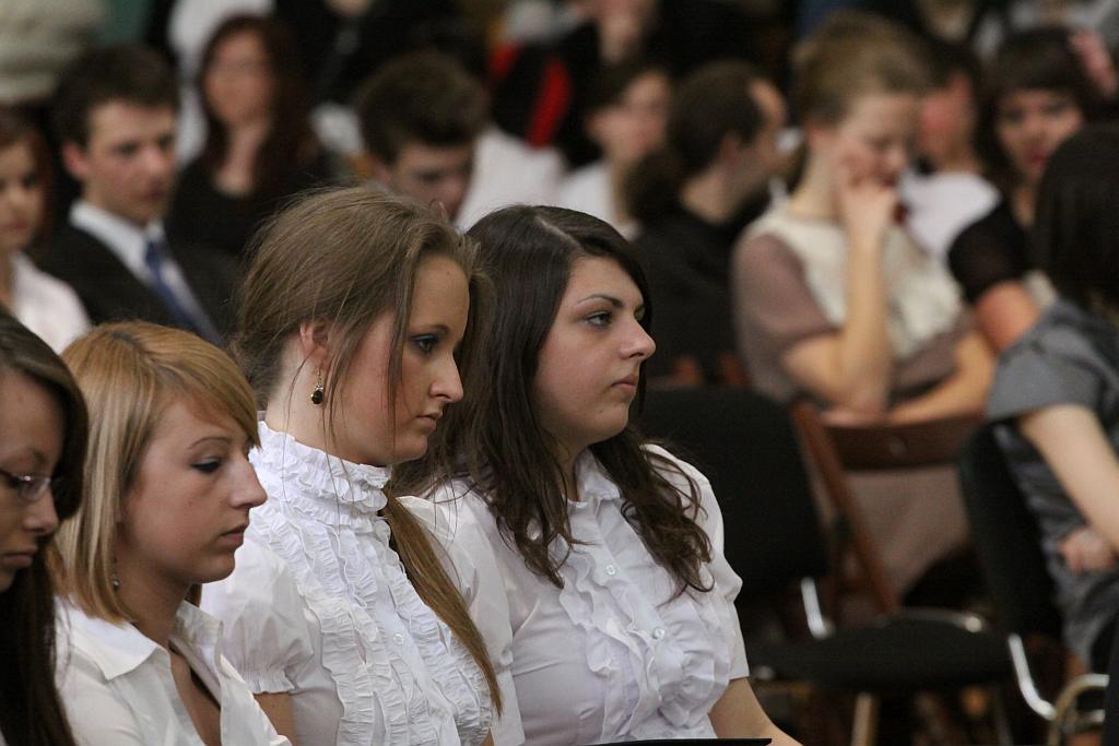 Maturzyści w V LO zakończyli naukę