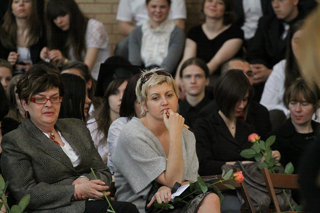 Maturzyści w V LO zakończyli naukę