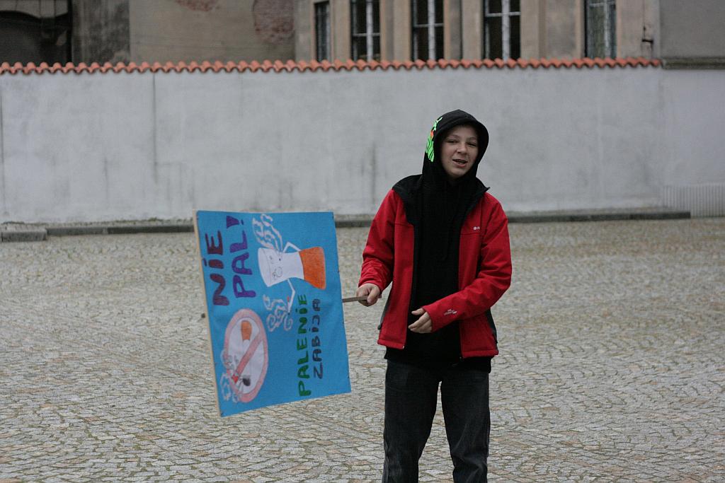 Protestowali przeciw paleniu tytoniu