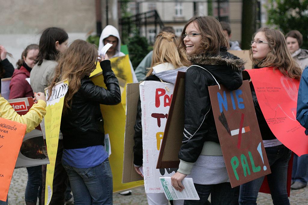 Protestowali przeciw paleniu tytoniu