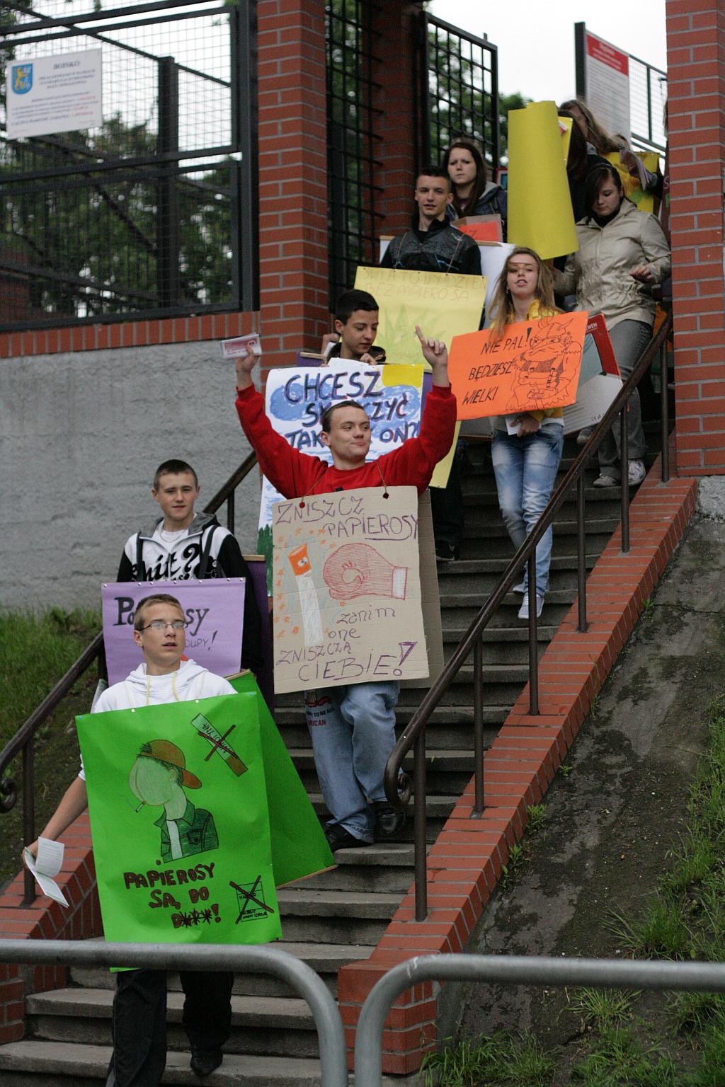 Protestowali przeciw paleniu tytoniu