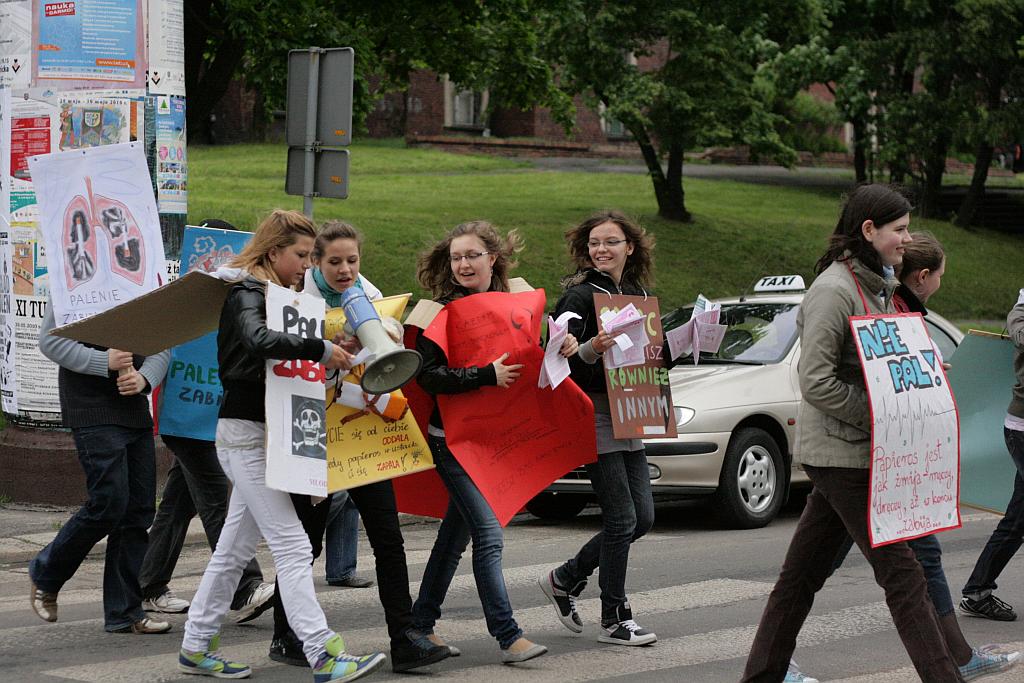 Protestowali przeciw paleniu tytoniu