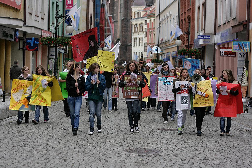 Protestowali przeciw paleniu tytoniu