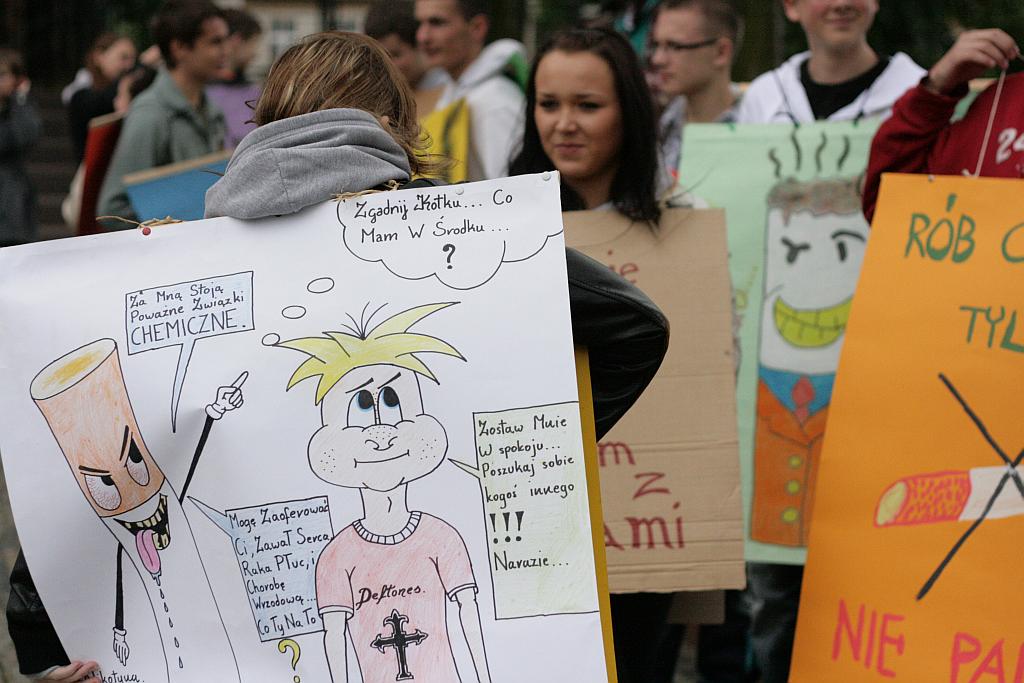 Protestowali przeciw paleniu tytoniu