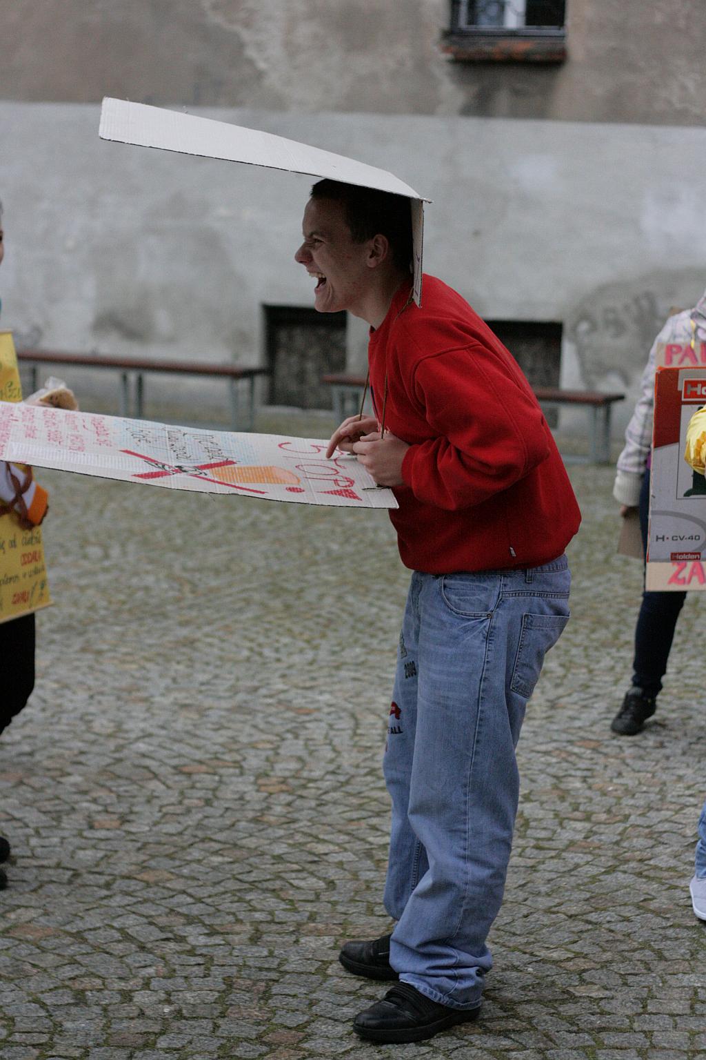 Protestowali przeciw paleniu tytoniu