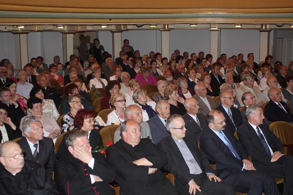 Uhonorowali w Teatrze Modrzejewskiej