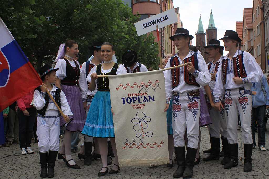Świat pod Kyczerą - Korowód