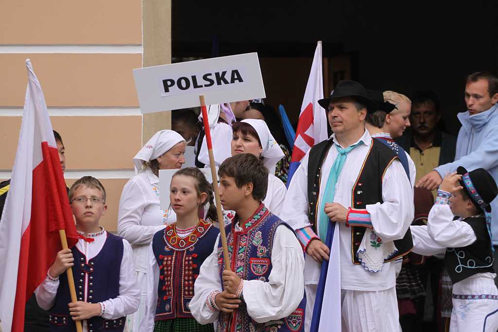 Świat pod Kyczerą - Korowód