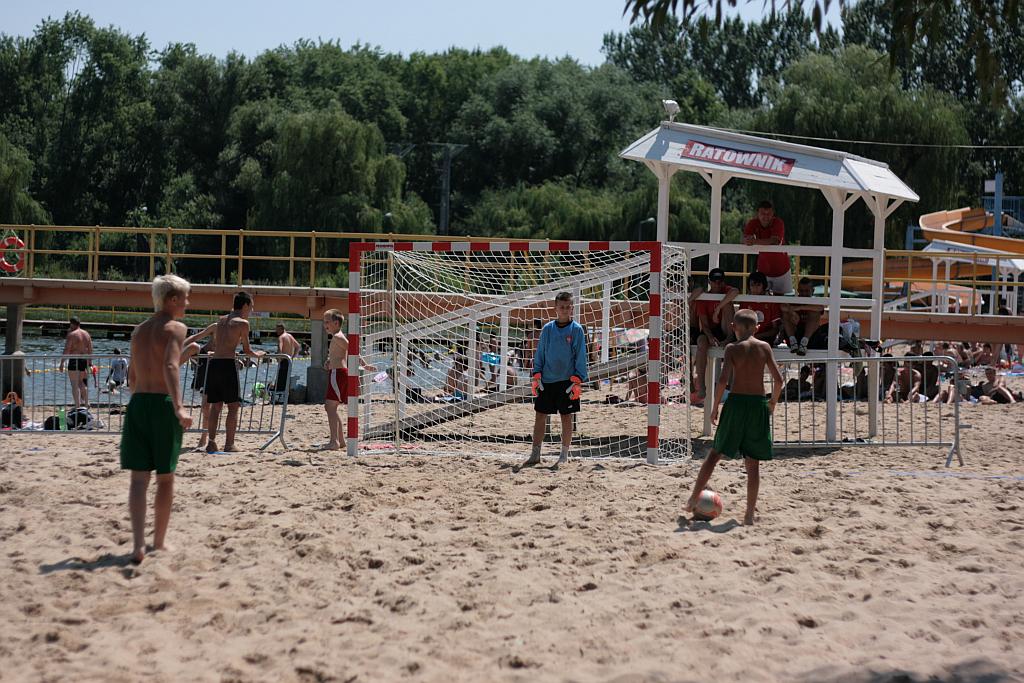 Piłka nożna plażowa na Kormoranie