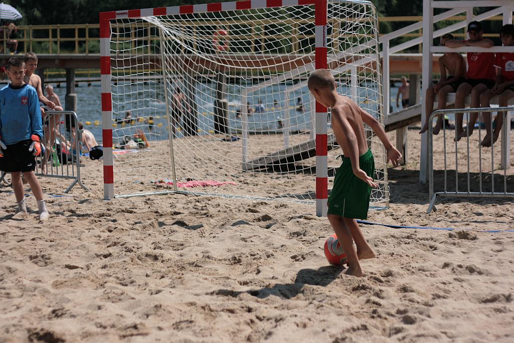 Piłka nożna plażowa na Kormoranie