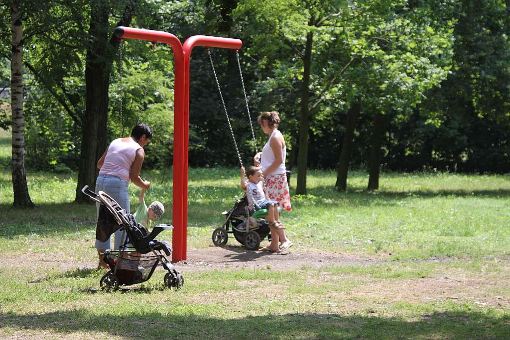 Plac zabaw w parku