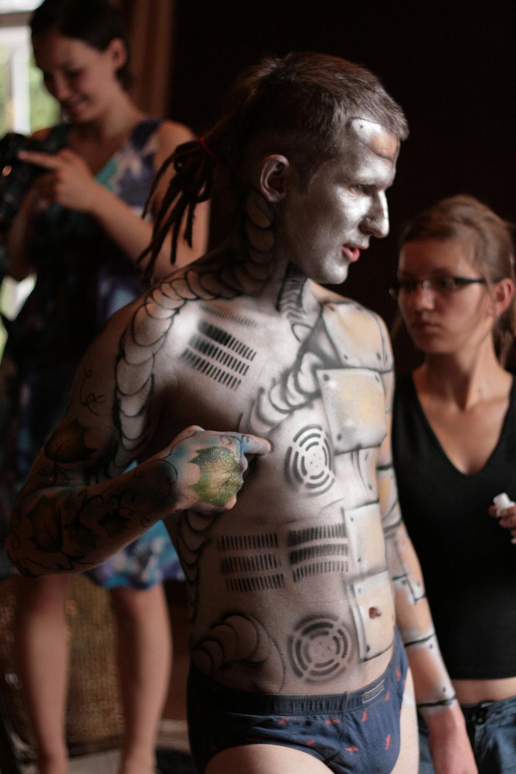 Body Painting w teatrze