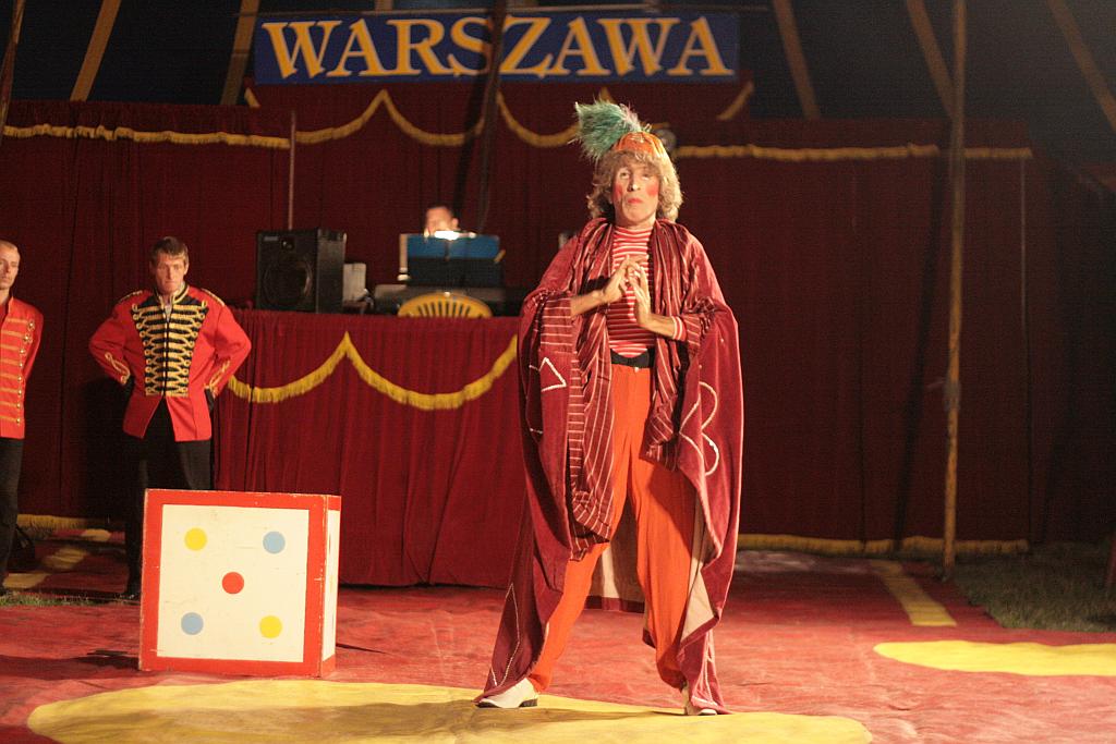 Cyrk Warszawa bawi legniczan