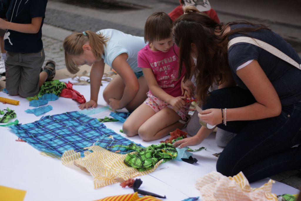Kolorowe wakacje w Galerii Sztuki cz.1