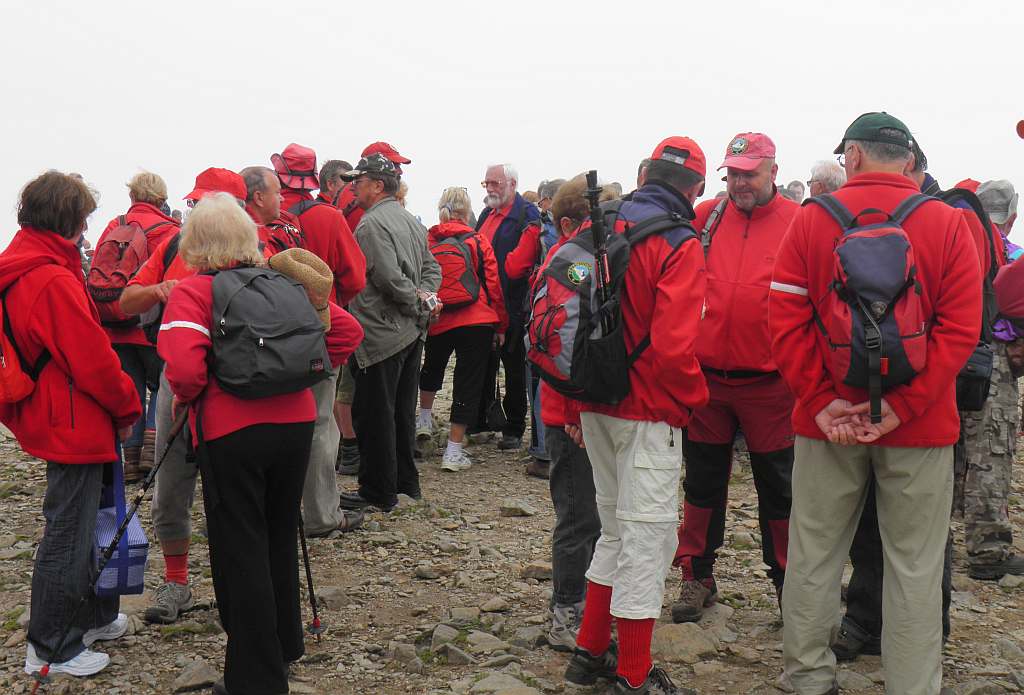 Turystyczno–polityczny szczyt na Śnieżce