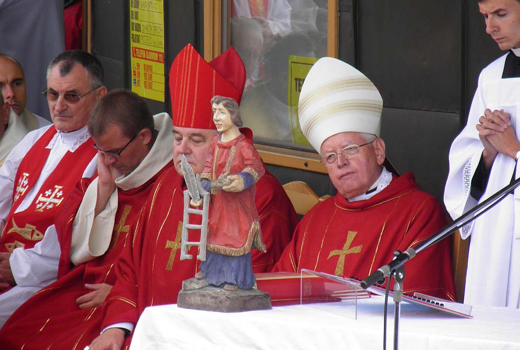 Turystyczno–polityczny szczyt na Śnieżce