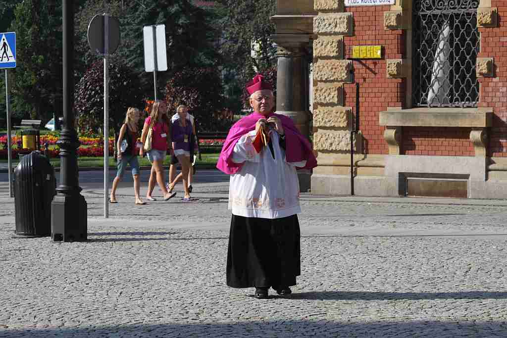 Legniccy pielgrzymi ruszyli do Krzeszowa