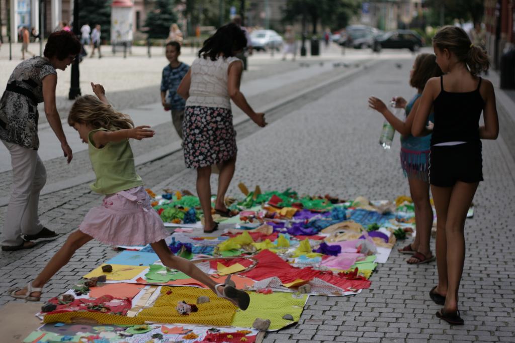 Kolorowe wakacje w Galerii Sztuki cz.2