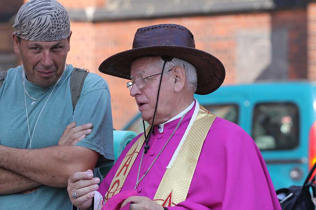 Legniccy pielgrzymi ruszyli do Krzeszowa