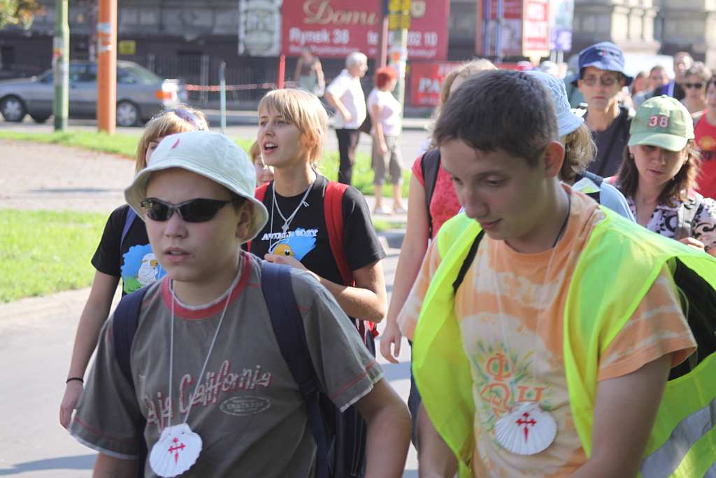 Legniccy pielgrzymi ruszyli do Krzeszowa