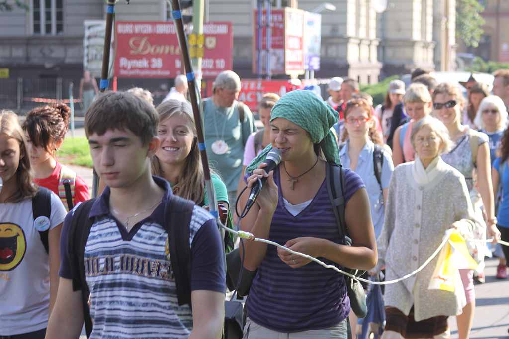 Legniccy pielgrzymi ruszyli do Krzeszowa