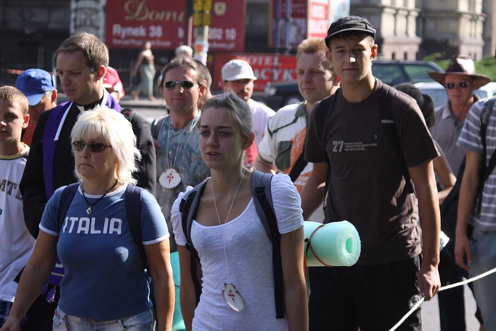 Legniccy pielgrzymi ruszyli do Krzeszowa