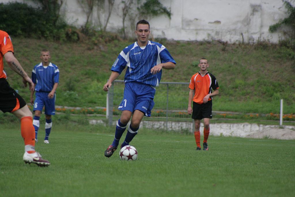Konfeks wygrał na inaugurację 4. ligi