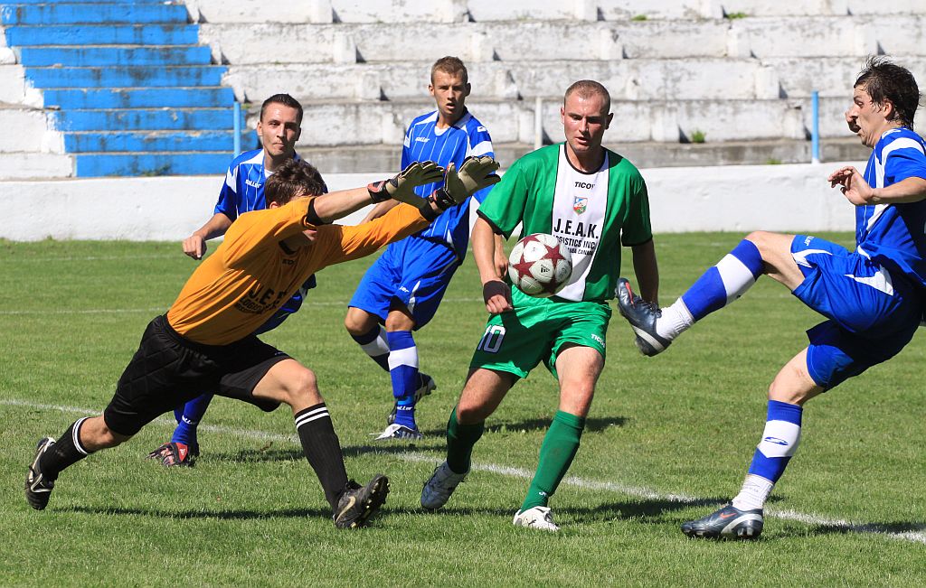IV Liga: Konfeks - Piast