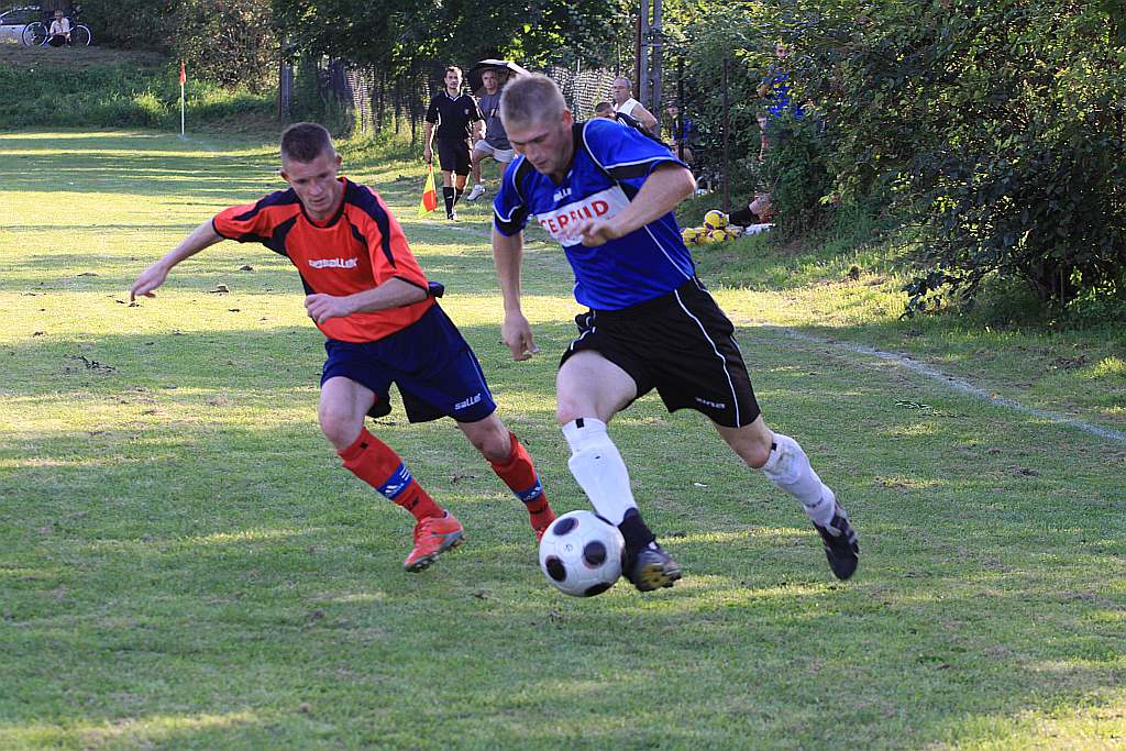 Okręgówka: Błękitni - Stal