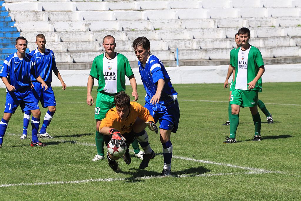 IV Liga: Konfeks - Piast