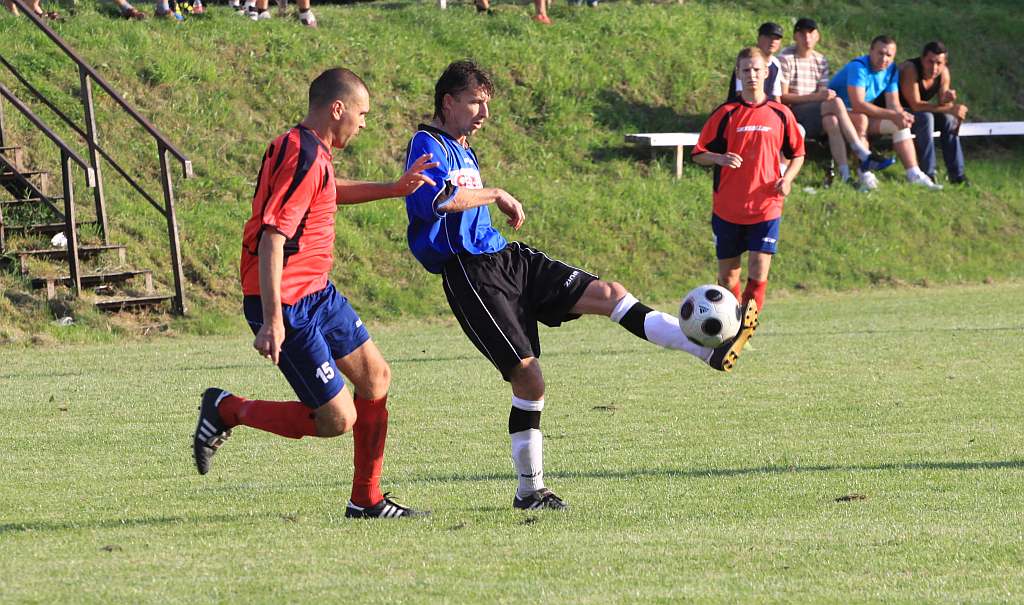 Okręgówka: Błękitni - Stal