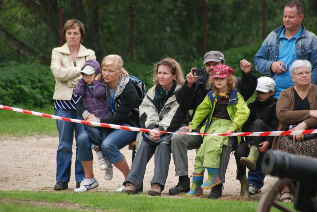 Piknik historyczny w Duninie