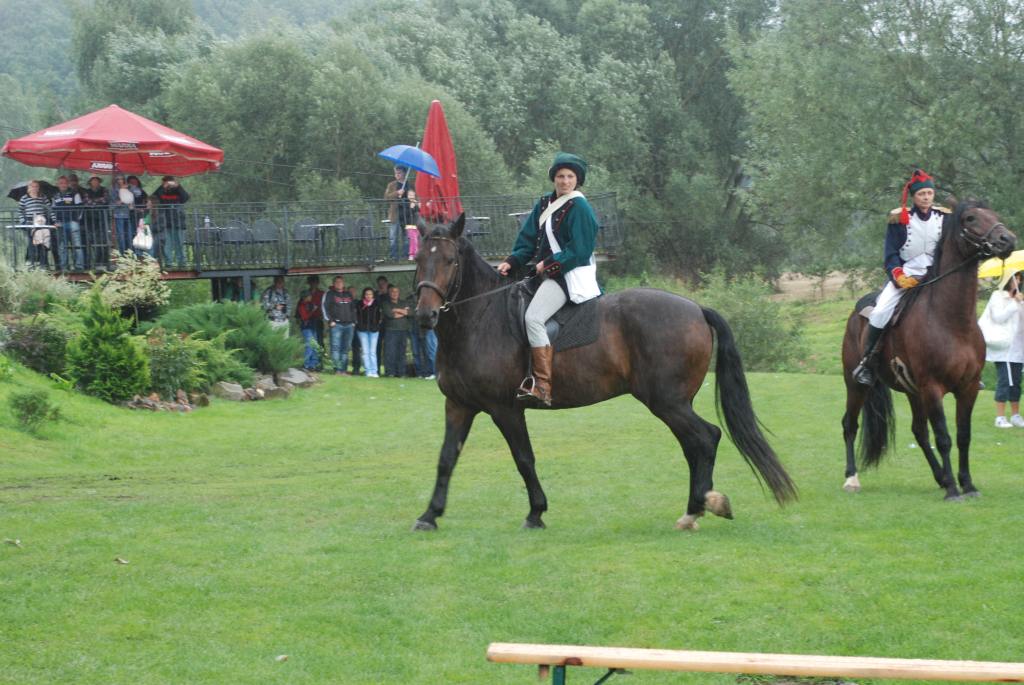 Piknik historyczny w Duninie