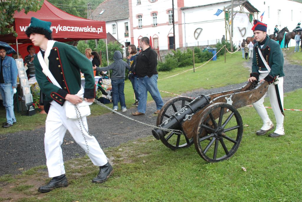 Piknik historyczny w Duninie