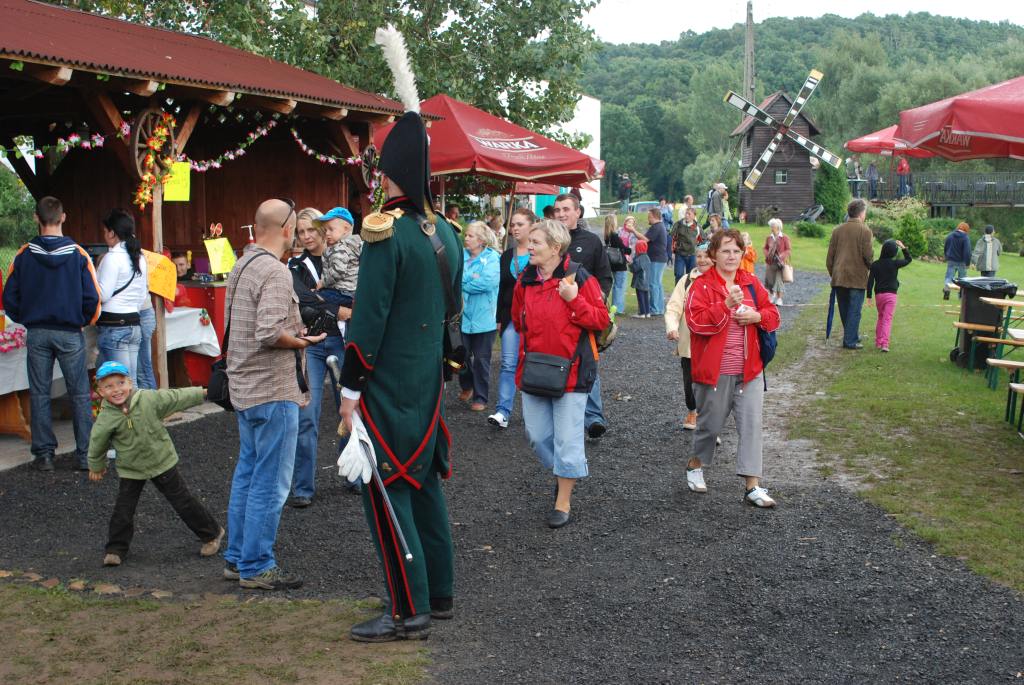 Piknik historyczny w Duninie