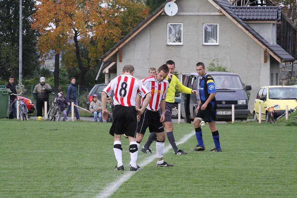 Dąb - Błękitni 1:4
