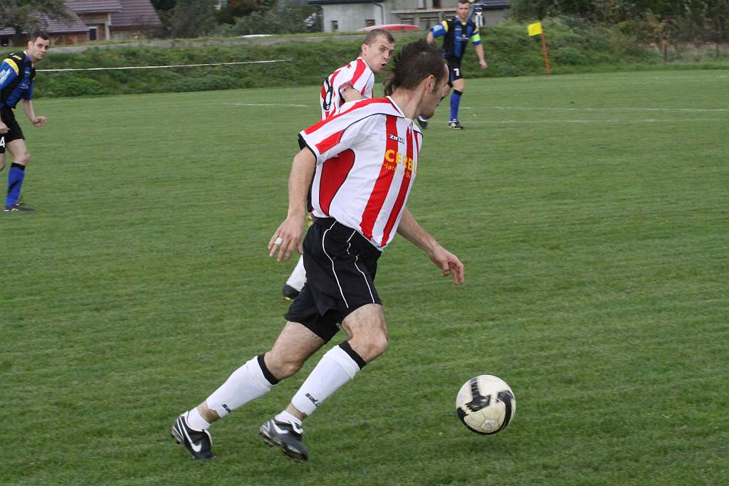 Dąb - Błękitni 1:4