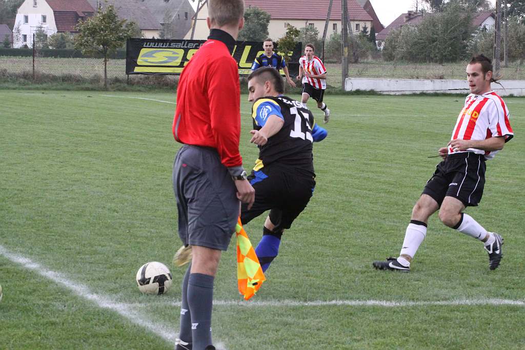 Dąb - Błękitni 1:4