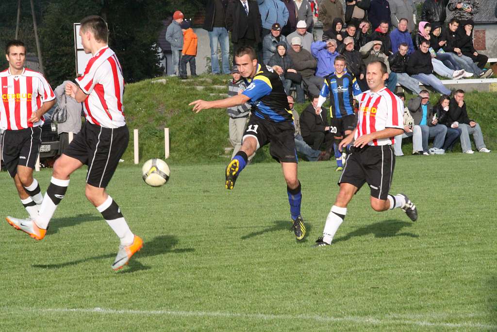 Dąb - Błękitni 1:4