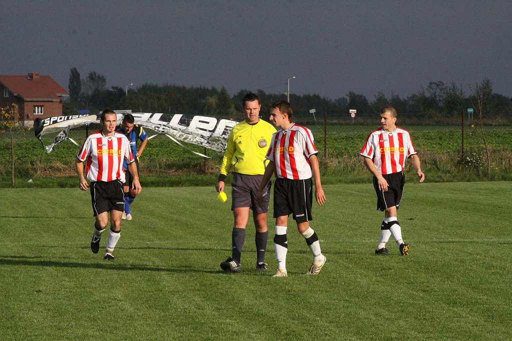 Dąb - Błękitni 1:4