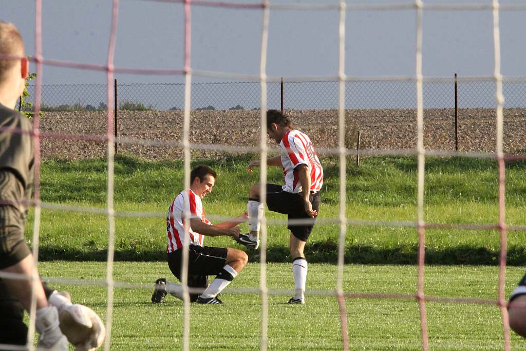 Dąb - Błękitni 1:4