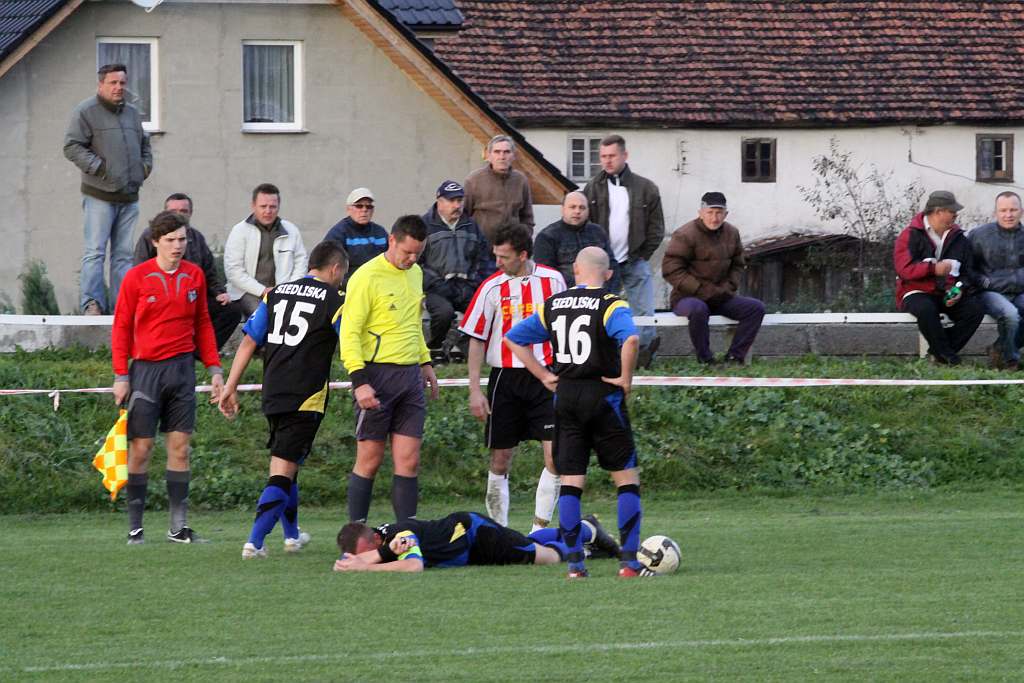 Dąb - Błękitni 1:4