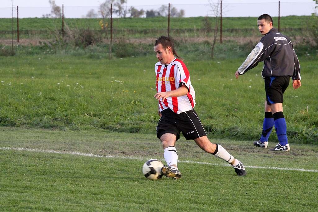 Dąb - Błękitni 1:4