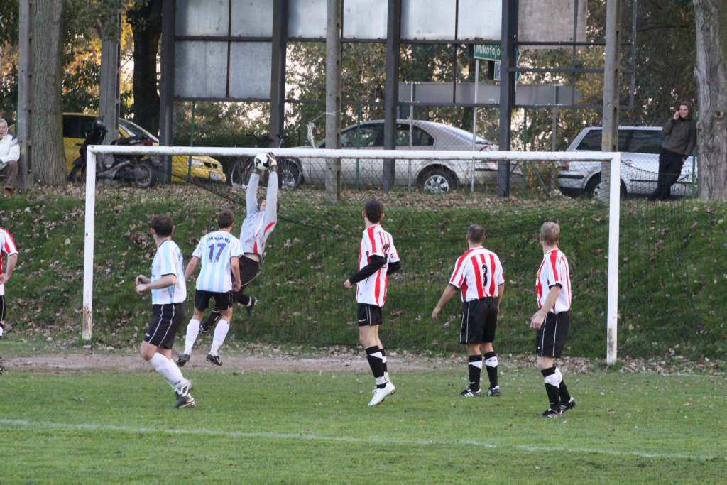 Błękitni - Chojnowianka 6:2