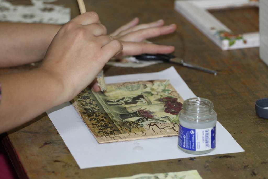 Decoupage - technika serwetkowa