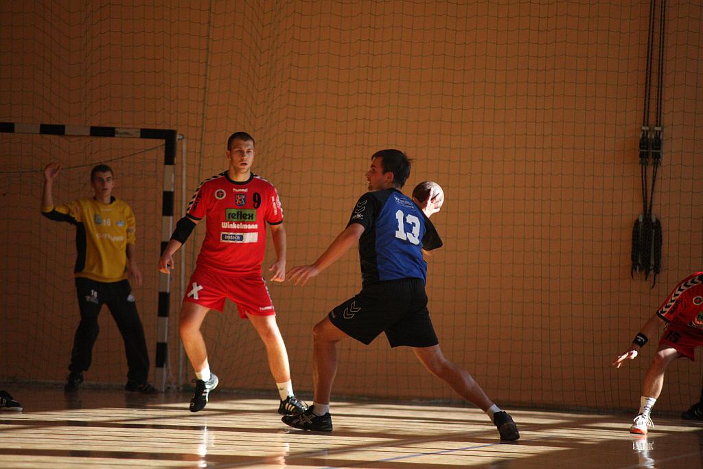 Ręczna: UKS 9 - Siódemka 35-34