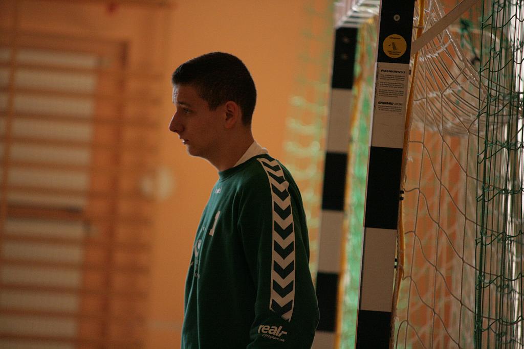 Ręczna: UKS 9 - Siódemka 35-34